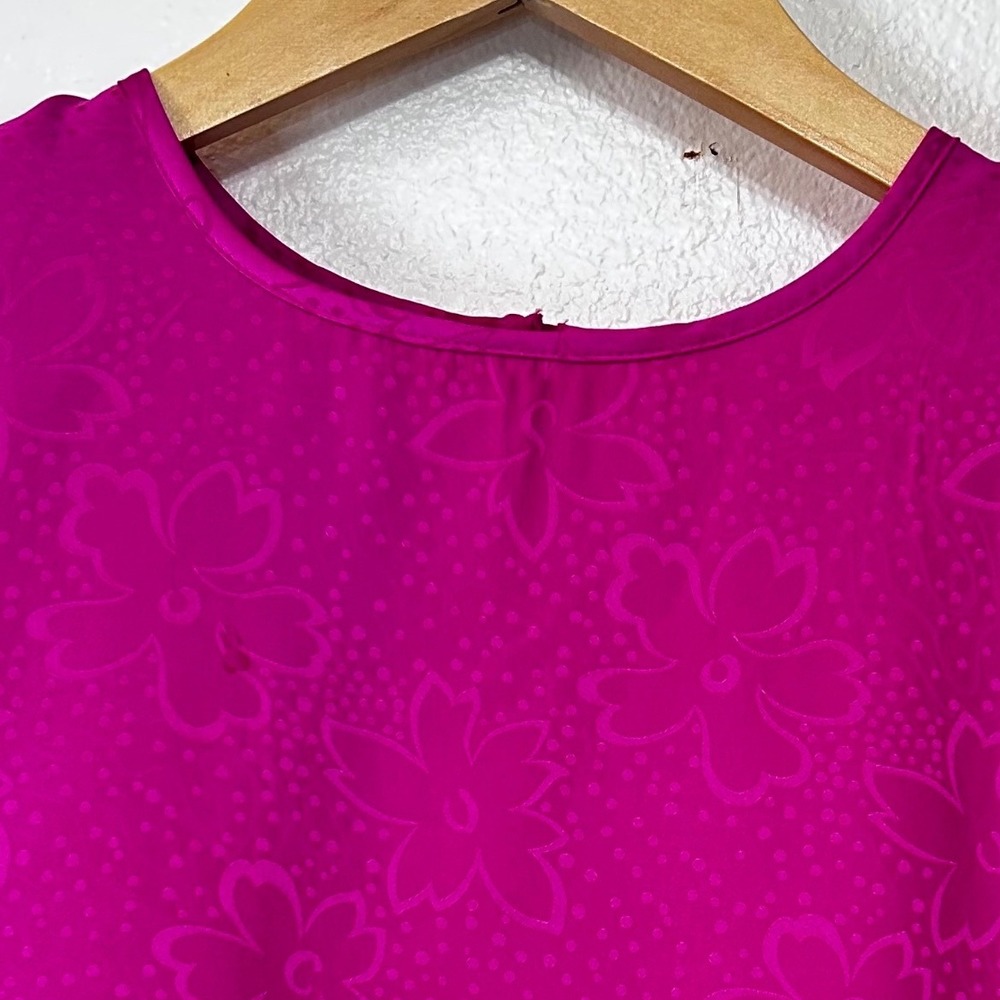 Laura & Jayne Petite Magenta 100% Silk Floral Jacquard Short Sleeve Blouse S - Picture 2 of 6